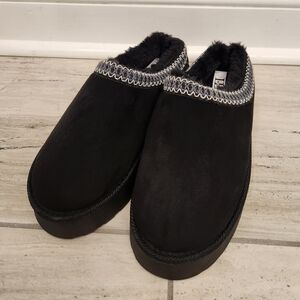Black Women's Slip-On Uggs Tasman Knock Offs